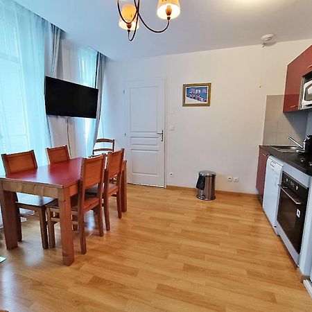 Appartement Il Etait Une Fois Luchon, T2, Centre Luchon, Wifi, Casier A Skis, Ascenseur, 4 Personnes à Bagnères-de-Luchon Extérieur photo